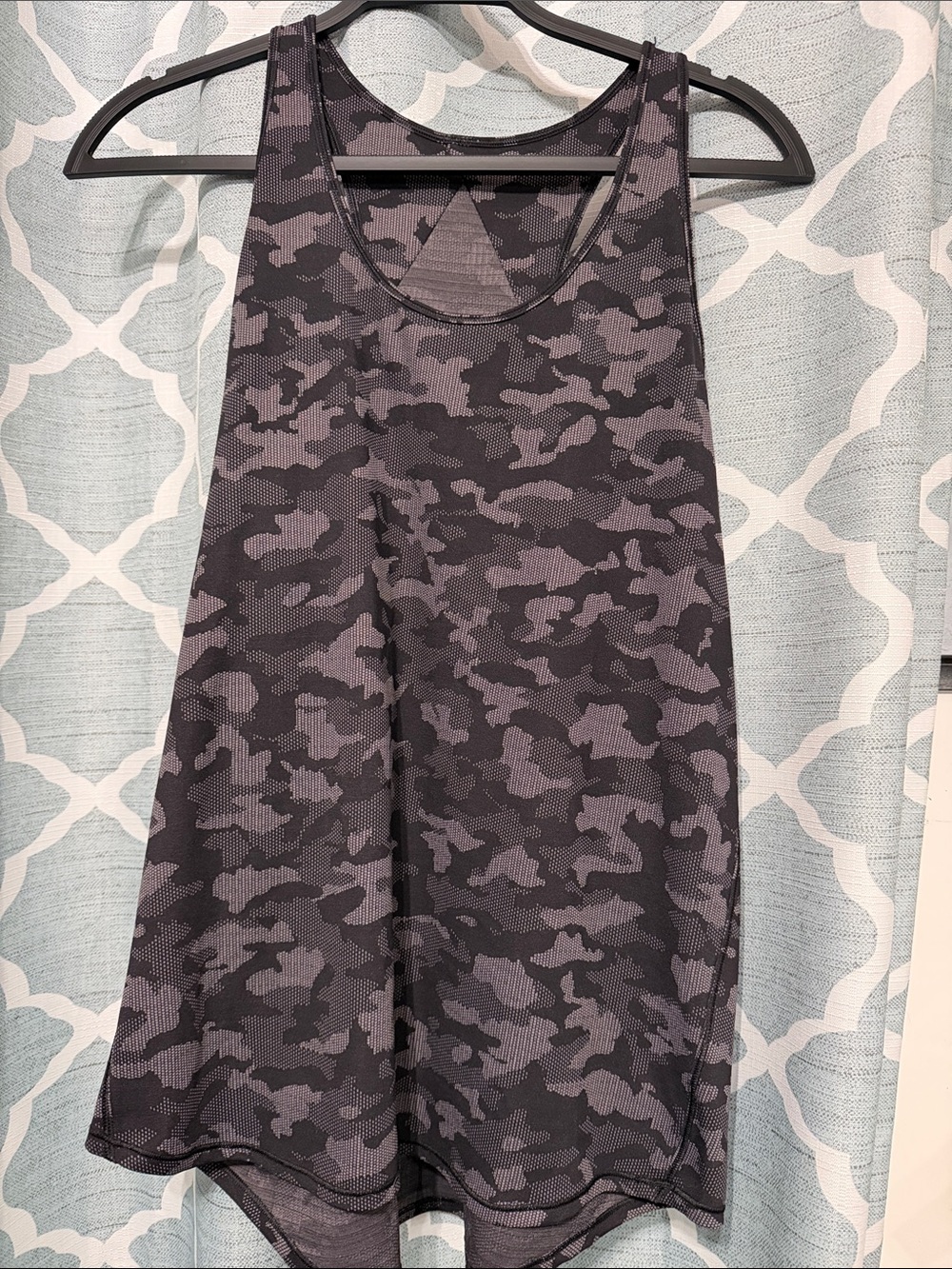 lululemon athletica Women's Gray & Black Camo Racerback Tank
